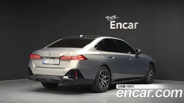 BMW 5-Series 5 серия (G60) 523d M Sport — Фото автомобиля 2