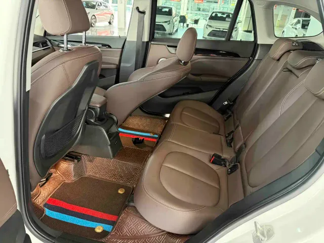 BMW X1 — Фото автомобиля 15