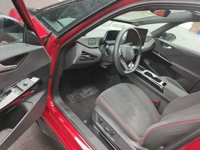 Volkswagen ID.3 — Фото автомобиля 15
