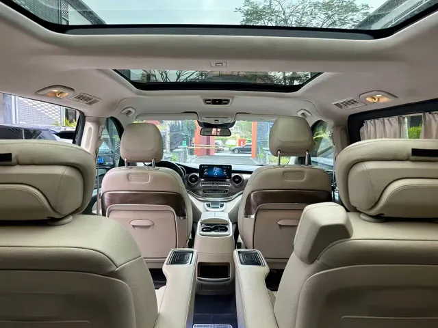 Mercedes-Benz V-Class — Фото автомобиля 10