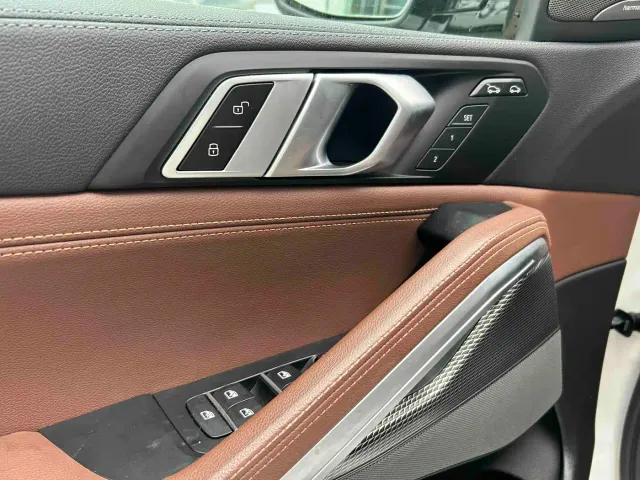 BMW X6 — Фото автомобиля 10