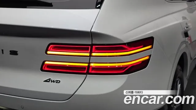 Genesis GV80 — Фото автомобиля 8