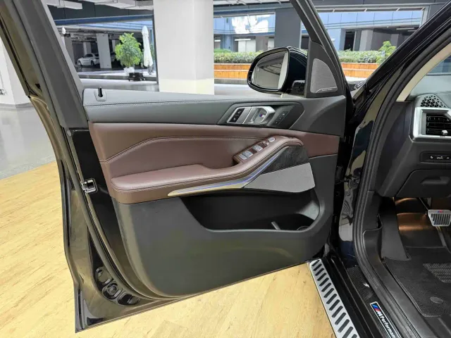 BMW X5 — Фото автомобиля 7