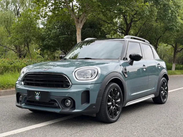 Фотография автомобиля — MINI Countryman