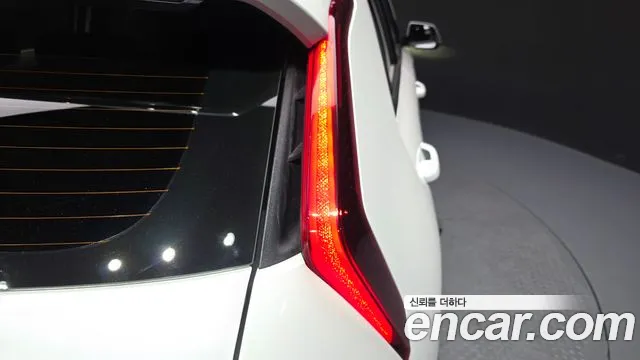 Kia Niro All Niro EV Earth — Фото автомобиля 21