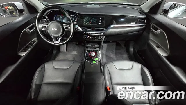 Kia Niro Niro Plus Air — Фото автомобиля 7