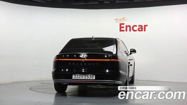 Hyundai Grandeur GN7 — Фото автомобиля 4