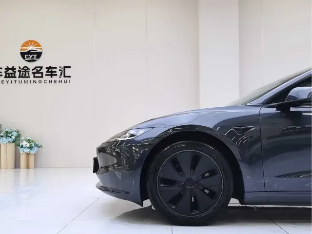 Tesla Model 3 2023 Rear-Wheel Drive — Фото автомобиля 29