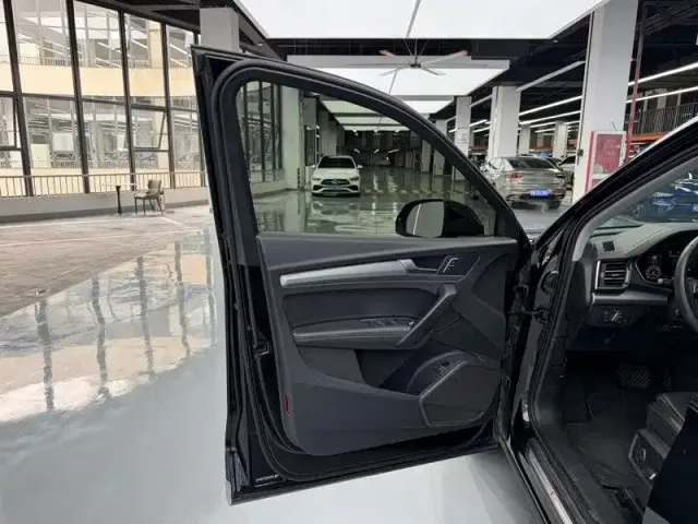 Audi Q5L — Фото автомобиля 4