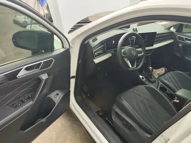 Volkswagen Tiguan L — Фото автомобиля 15