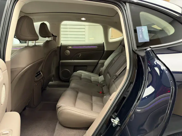 IM Motors LS6 — Фото автомобиля 6