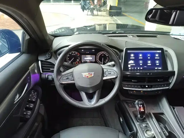Cadillac CT5 — Фото автомобиля 10