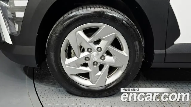 Hyundai Kona SX2 — Фото автомобиля 5