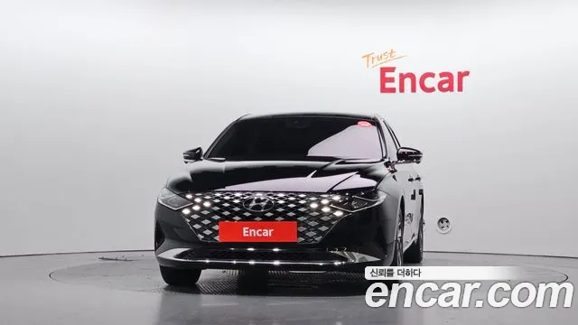 Hyundai Grandeur (New) Hybrid — Фото автомобиля 3