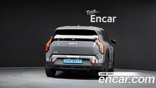 Kia EV3 — Фото автомобиля 4