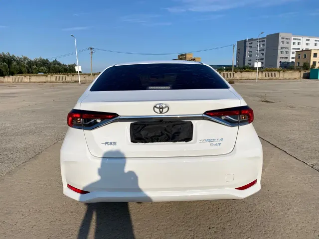 Toyota Corolla — Фото автомобиля 5
