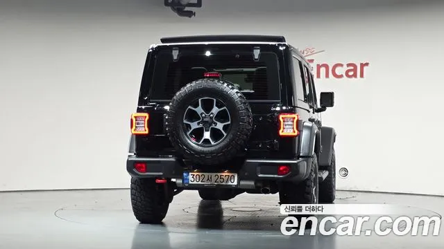 Jeep Wrangler JL — Фото автомобиля 3