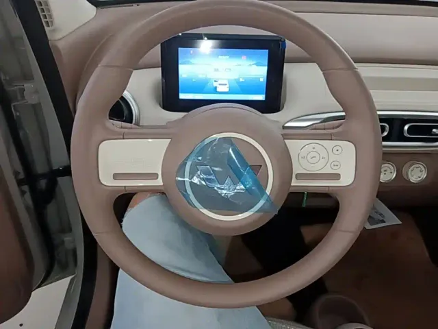 Wuling Hongguang Mini EV — Фото автомобиля 10