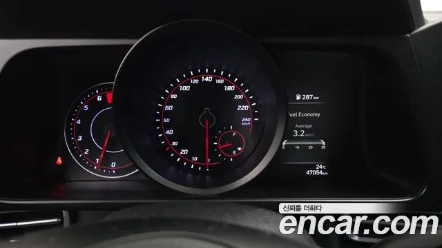 Hyundai Avante CN7 — Фото автомобиля 8