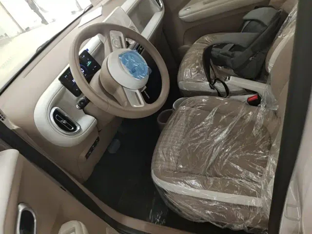 Wuling Hongguang Mini EV — Фото автомобиля 14