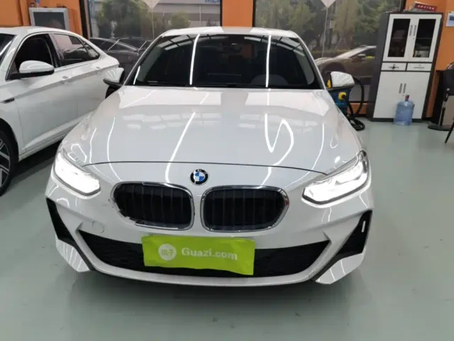 BMW 1 Series — Фото автомобиля 2