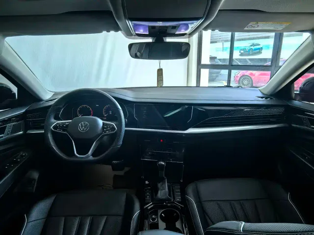 Volkswagen Passat — Фото автомобиля 5
