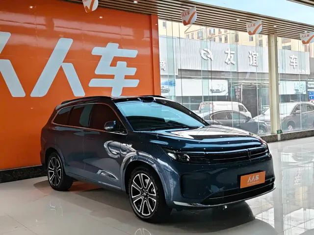 Aito M7 — Фото автомобиля 3