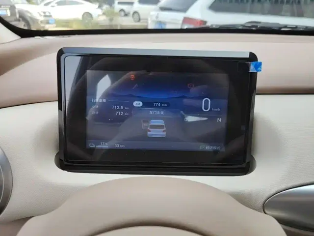 Wuling Hongguang Mini EV — Фото автомобиля 11