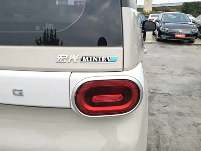 Wuling Hongguang Mini EV — Фото автомобиля 7