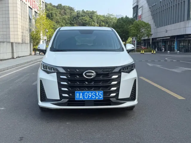 GAC Trumpchi M6 — Фото автомобиля 2