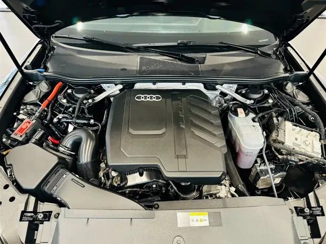 Audi A6L — Фото автомобиля 9