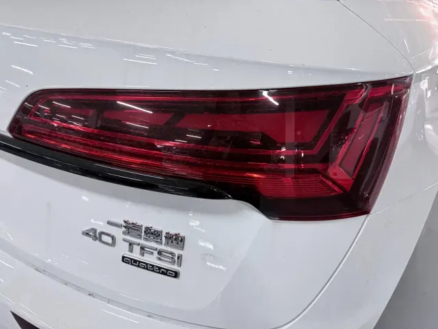 Audi Q5L — Фото автомобиля 21