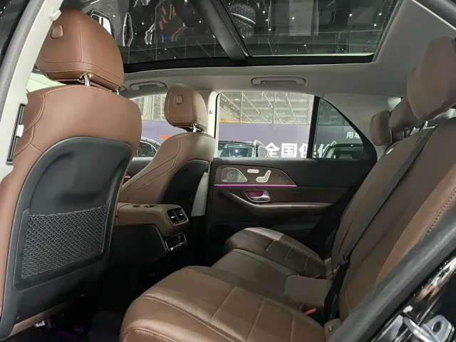 Mercedes-Benz GLE-Class — Фото автомобиля 9