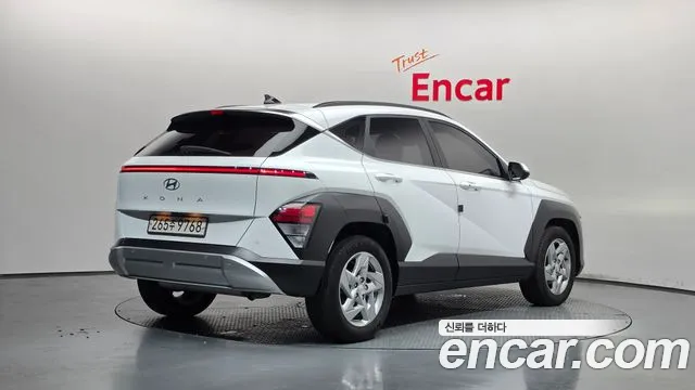 Hyundai Kona — Фото автомобиля 2