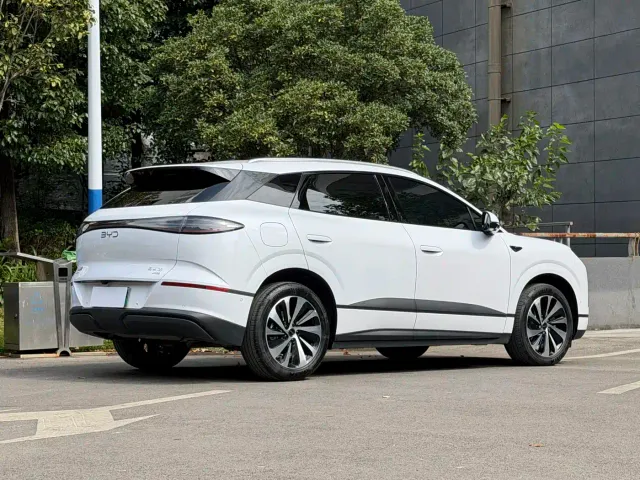 BYD Sealion 06 — Фото автомобиля 3