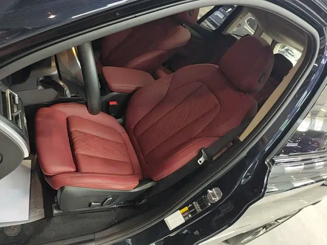 BMW iX3 — Фото автомобиля 14