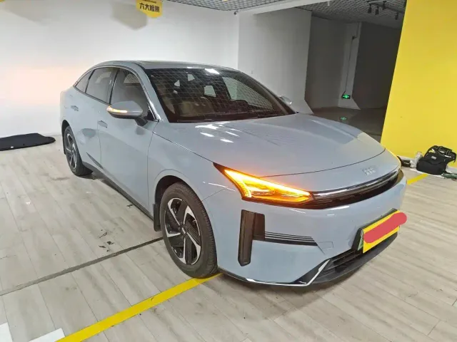 Geely Galaxy L6 — Фото автомобиля 4