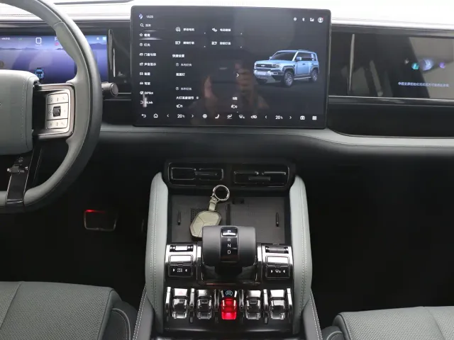 BYD FangChengBao Leopard 5 — Фото автомобиля 8