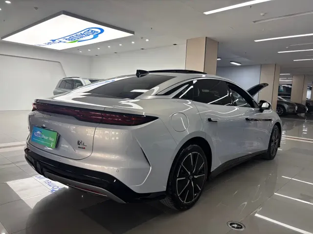 BYD Han L — Фото автомобиля 5