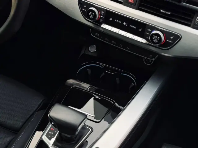 Audi A4L — Фото автомобиля 13