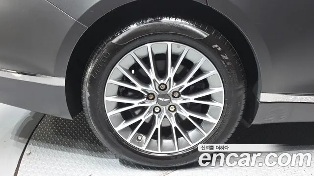 Genesis G80 Бензин 2.5 турбо AWD — Фото автомобиля 5