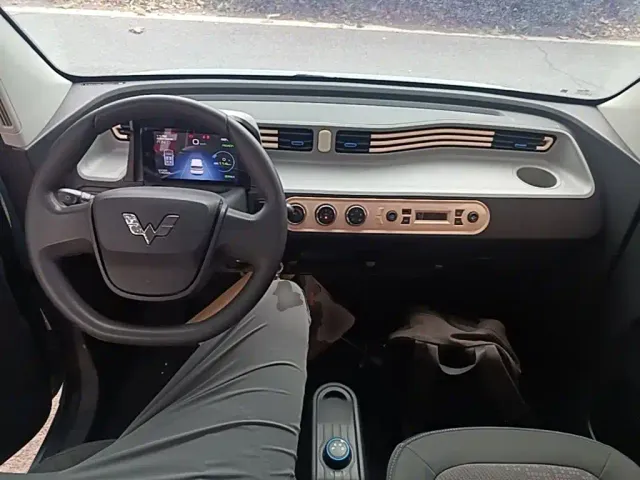 Wuling Hongguang Mini EV — Фото автомобиля 9