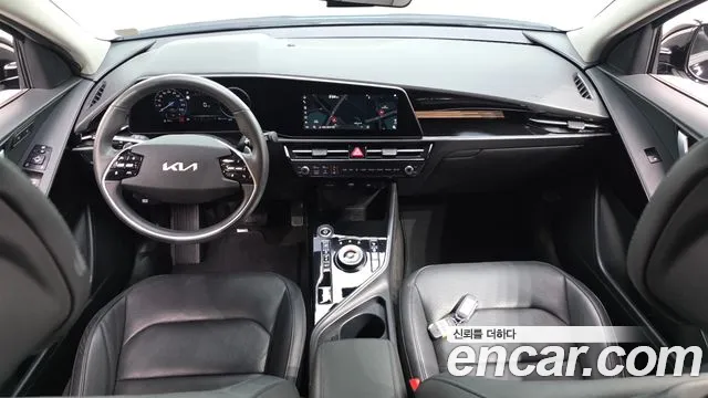 Kia Niro — Фото автомобиля 10