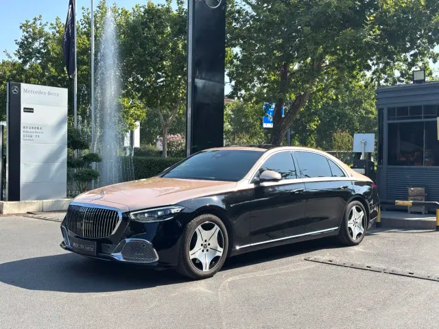 Фотография автомобиля — Mercedes-Benz S-Class