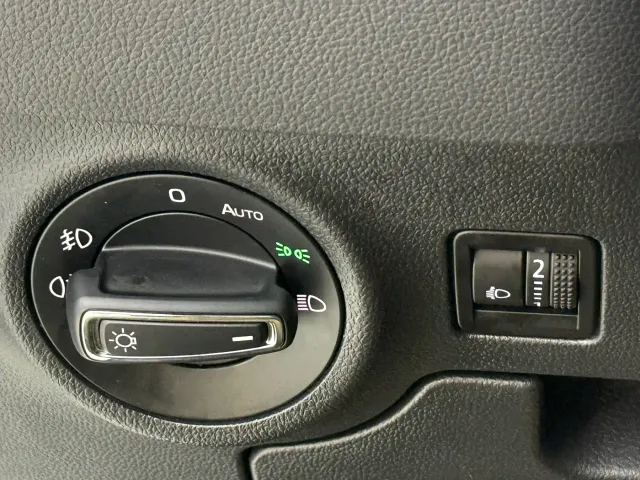 Skoda Karoq — Фото автомобиля 13