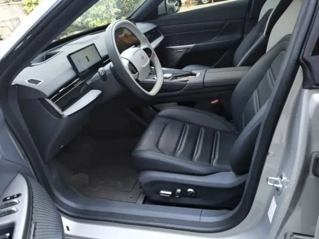 Dongfeng eπ 007 — Фото автомобиля 14