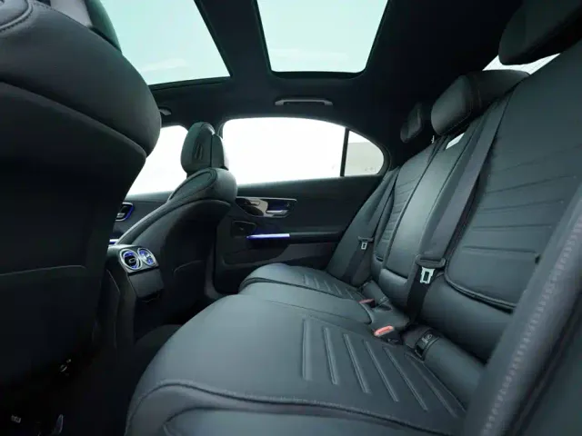Mercedes-Benz C-Class — Фото автомобиля 18