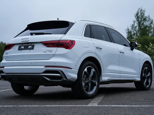 Audi Q3 — Фото автомобиля 4