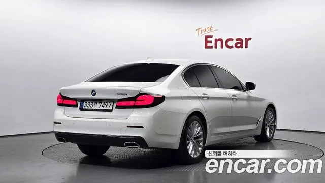 BMW 5-Series — Фото автомобиля 2