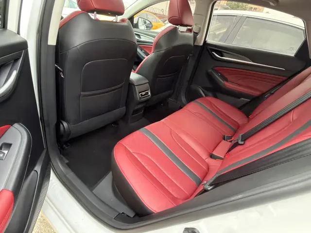 Changan Eado — Фото автомобиля 10